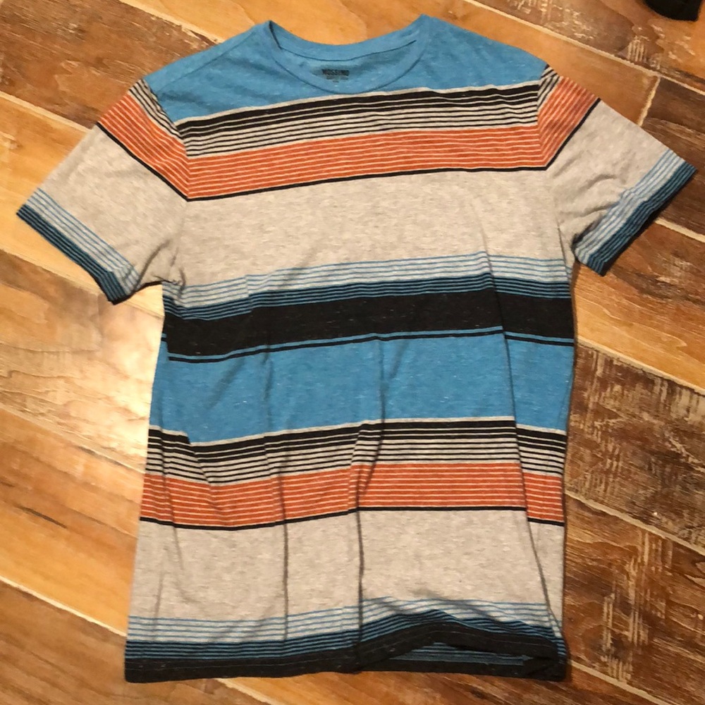 Mossimo T Shirt M, Like New